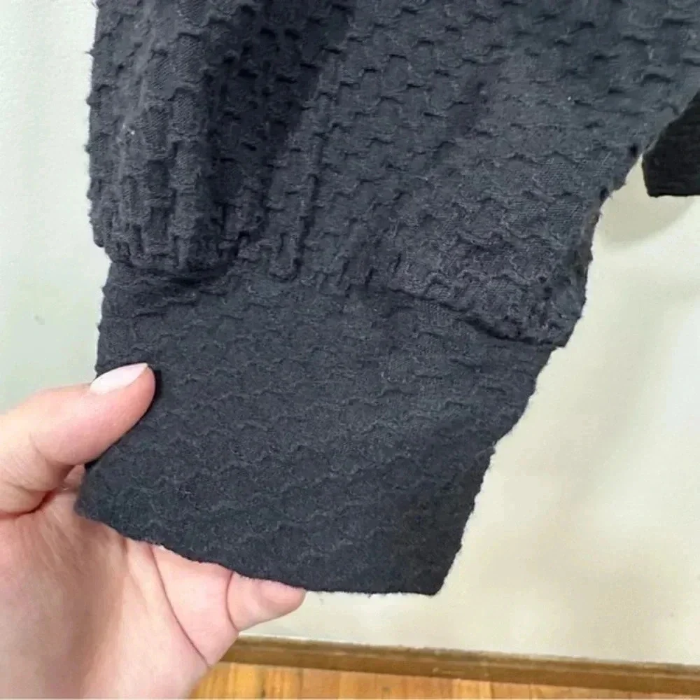 J Crew Honeycomb Ruffle Trimmed Blouse black XXS
